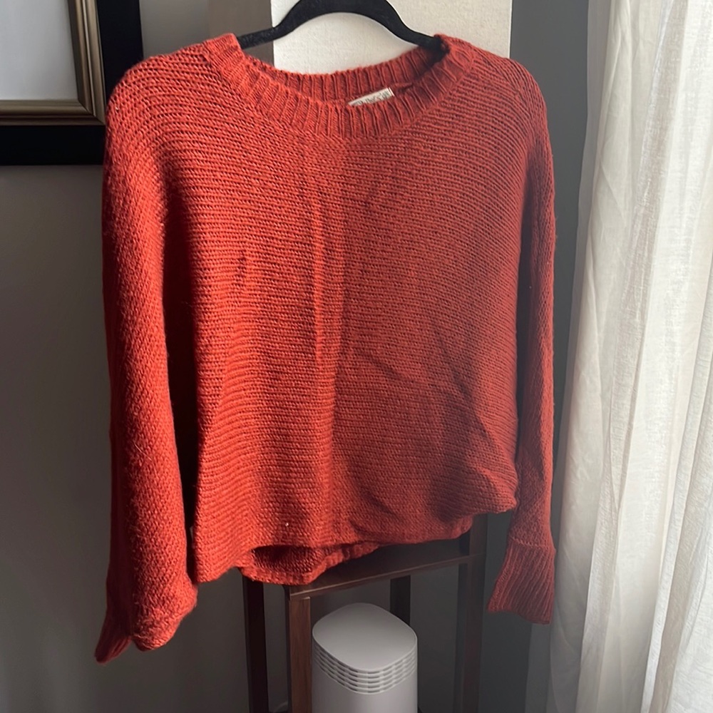 Crop sweater